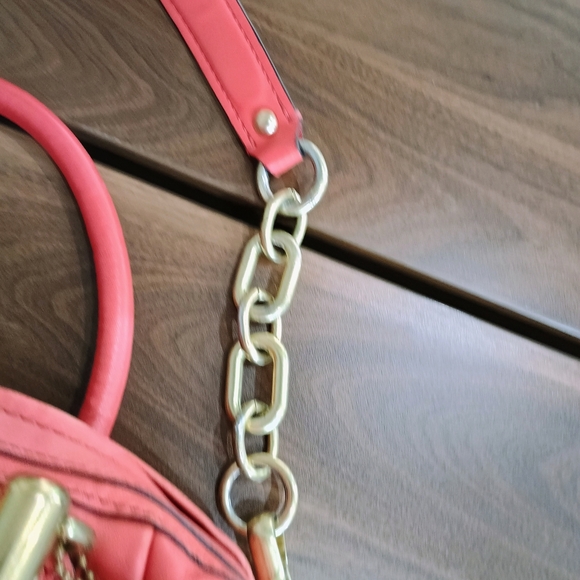 Coach Coral Leather Women's Bag - Picture 13 of 16